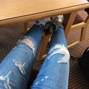 American Eagle Ripped Jeans!